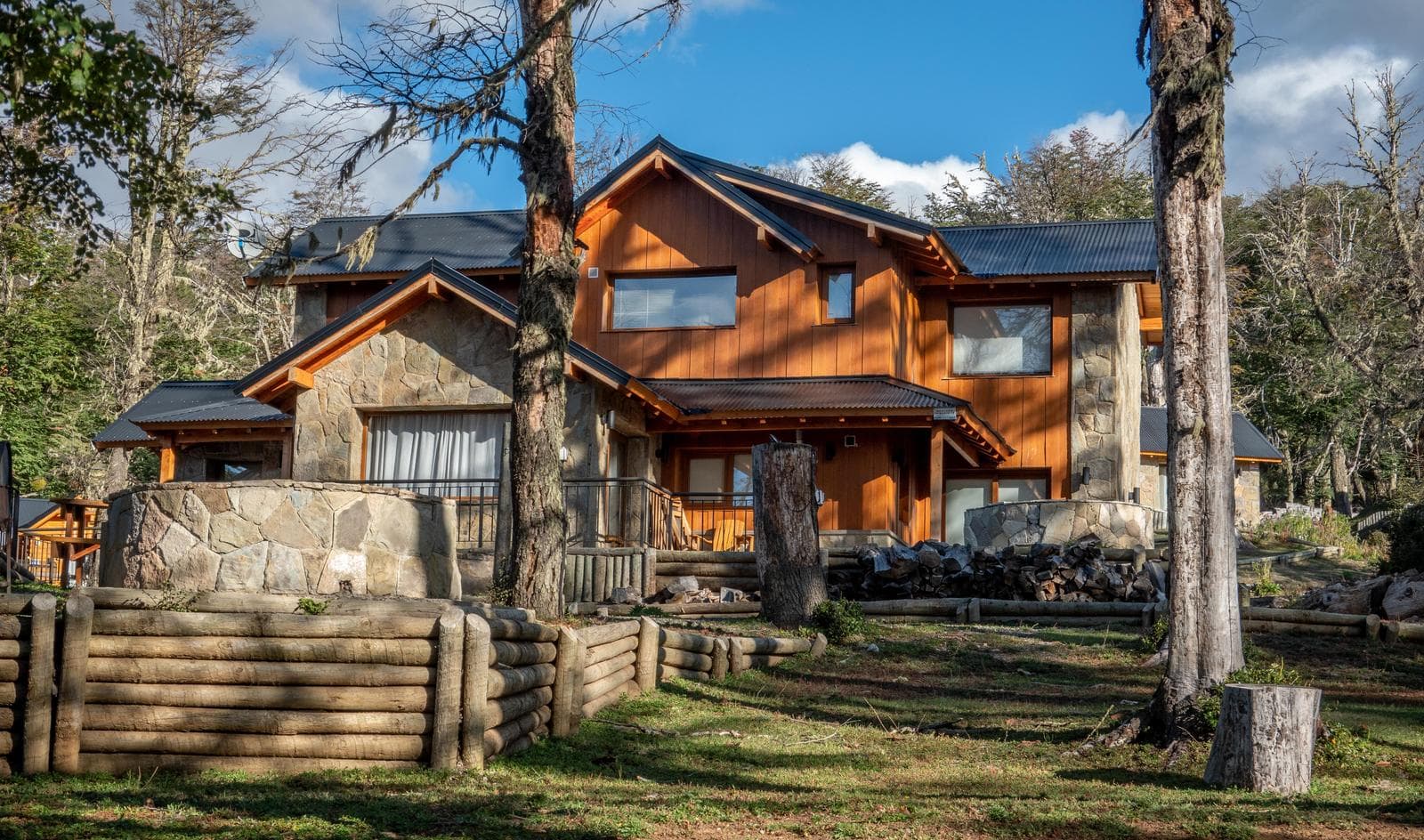 2 Townhouses for Sale in Las Pendientes, San Martín de los Andes
