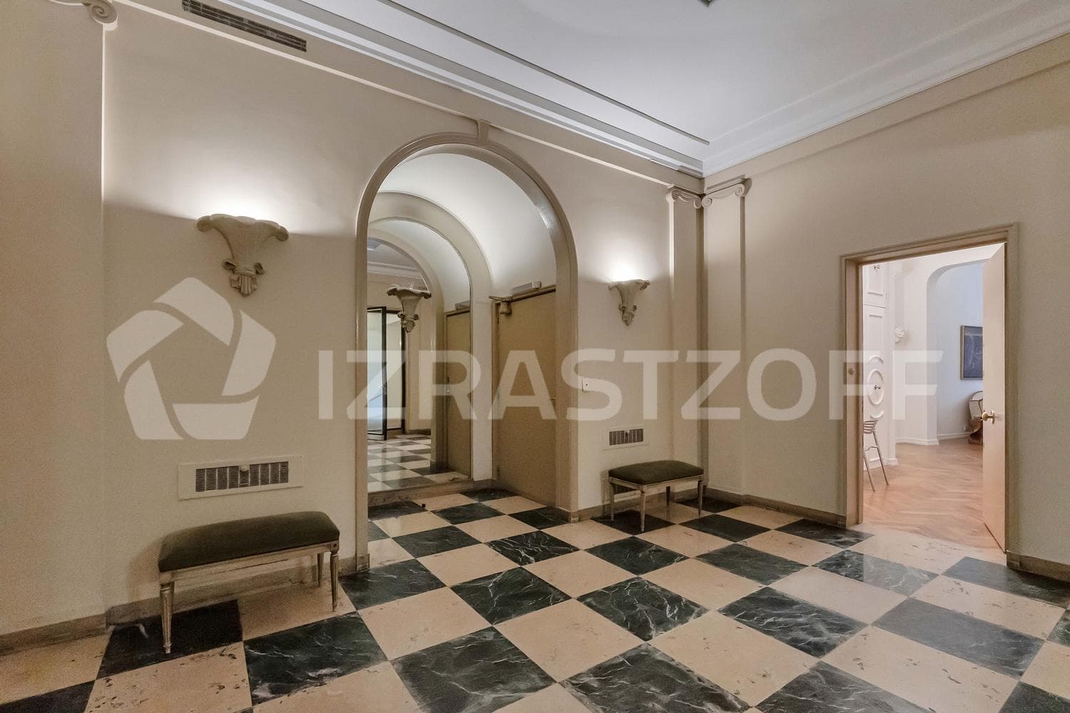 2-bedroom apartment for sale in Recoleta. In impeccable condition.