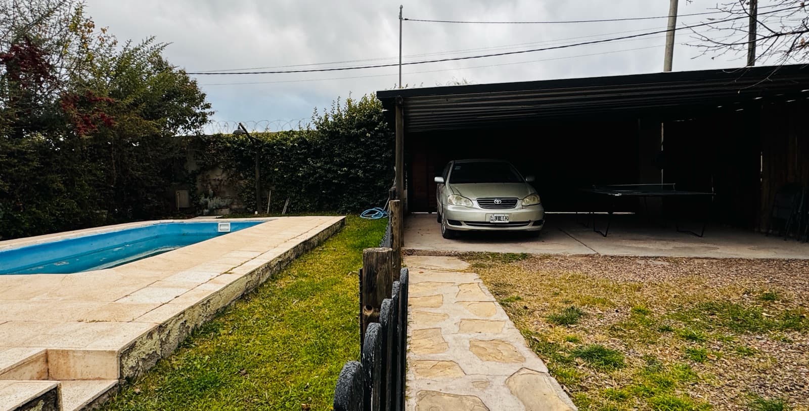 Cozy House in Lunlunta with an Enclosed Porch and Pool