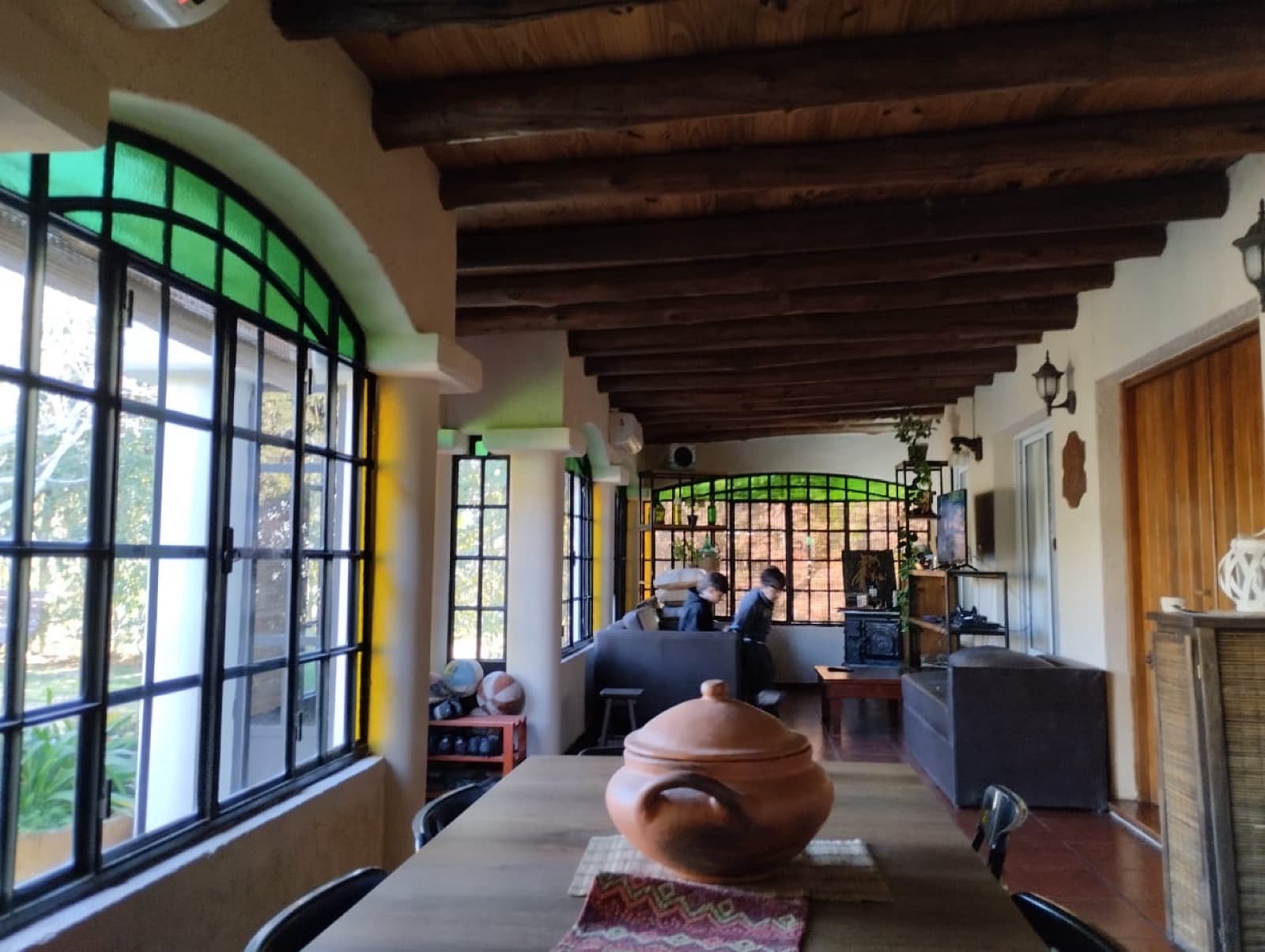 Cozy House in Lunlunta with an Enclosed Porch and Pool