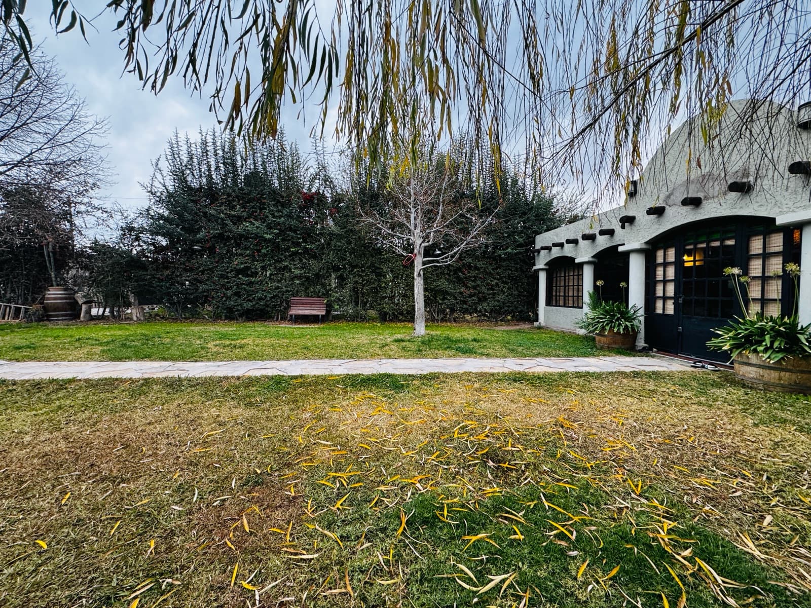 Cozy House in Lunlunta with an Enclosed Porch and Pool