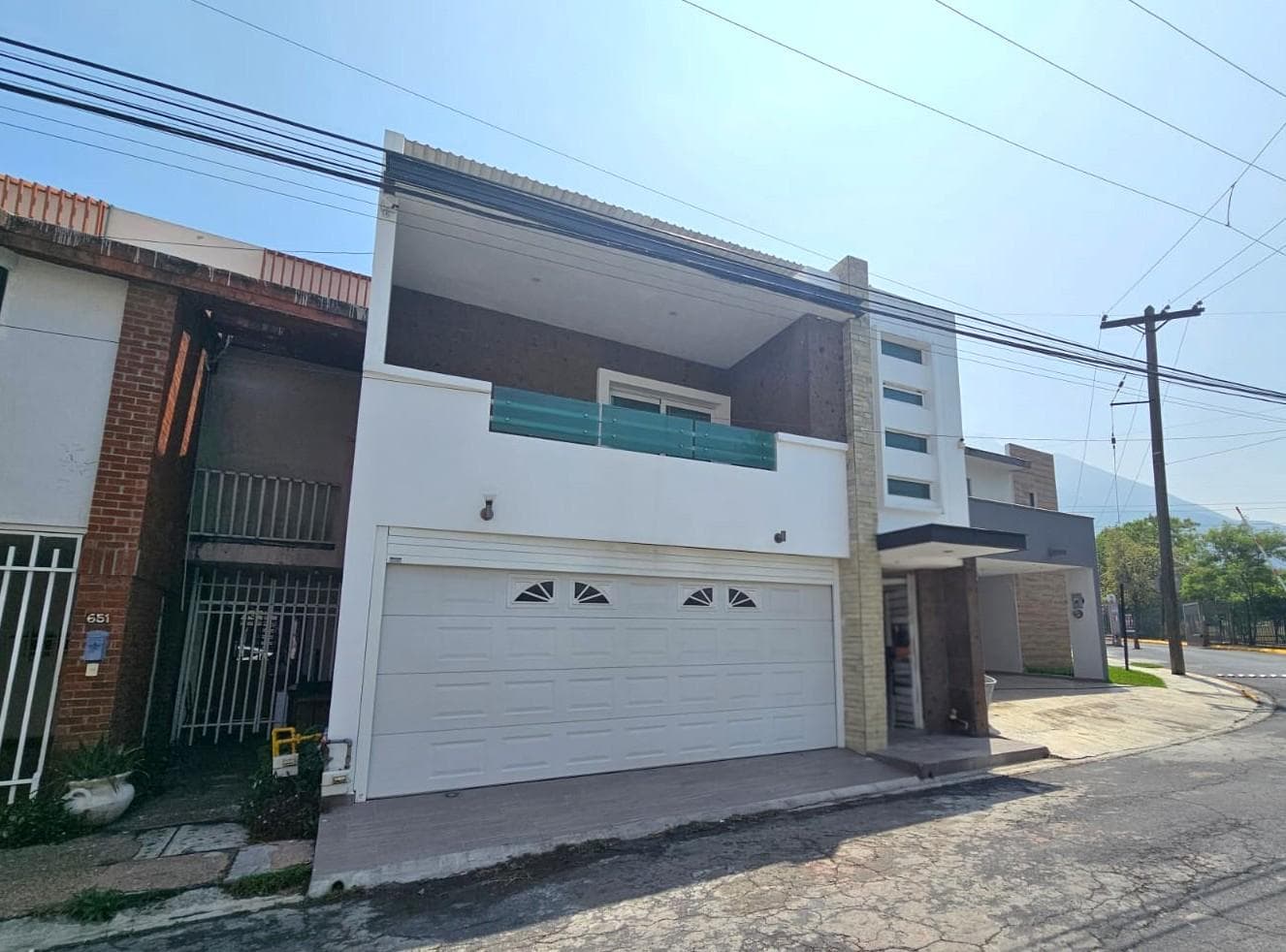 HOUSE FOR SALE IN CONTRY LA SILLA