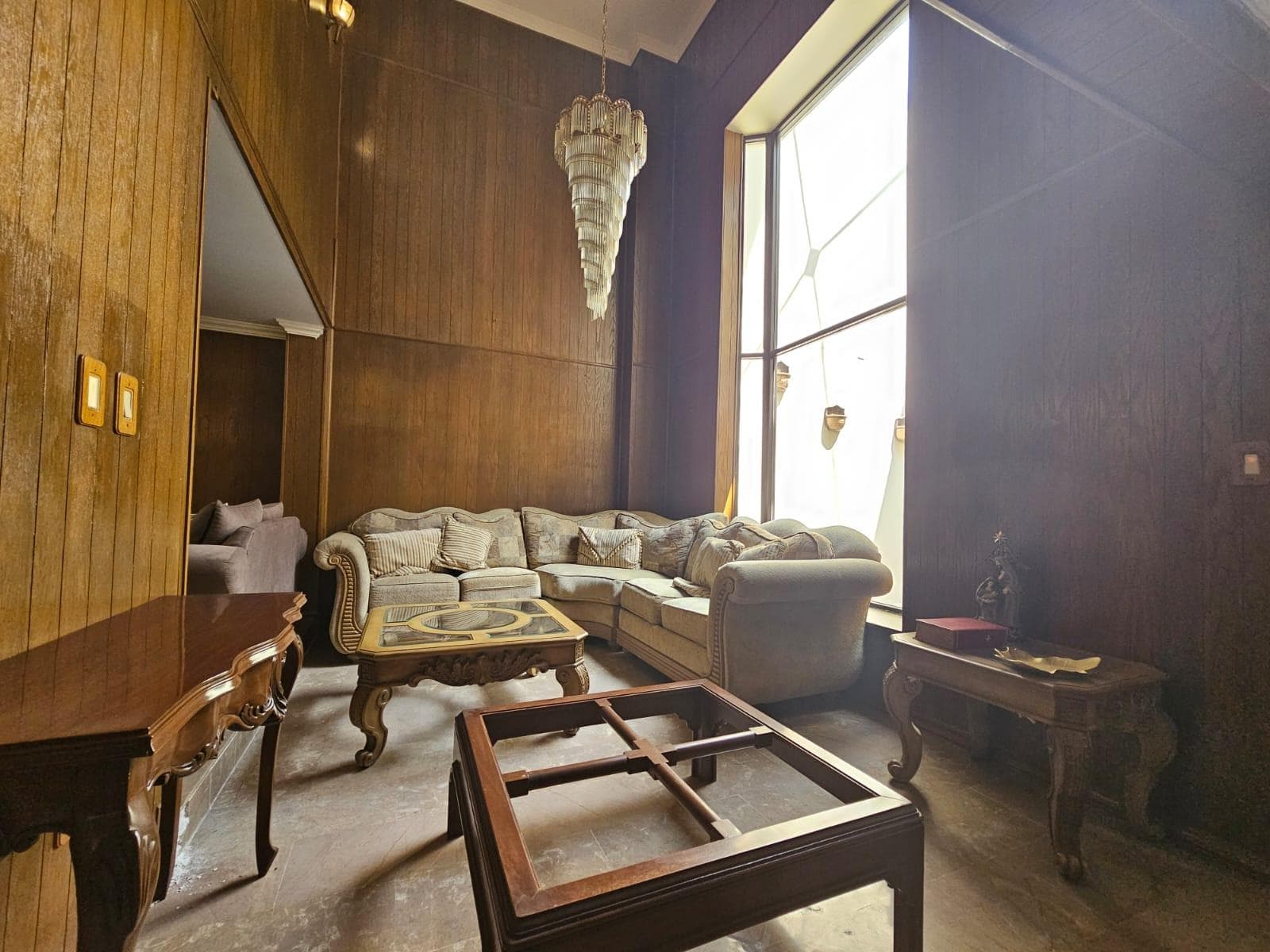 HOUSE FOR SALE IN CONTRY LA SILLA