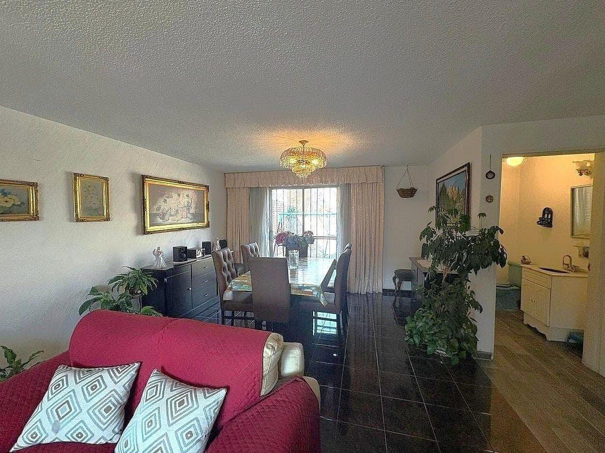 House for Sale, Mayorazgos del Bosque, 4 Bedrooms