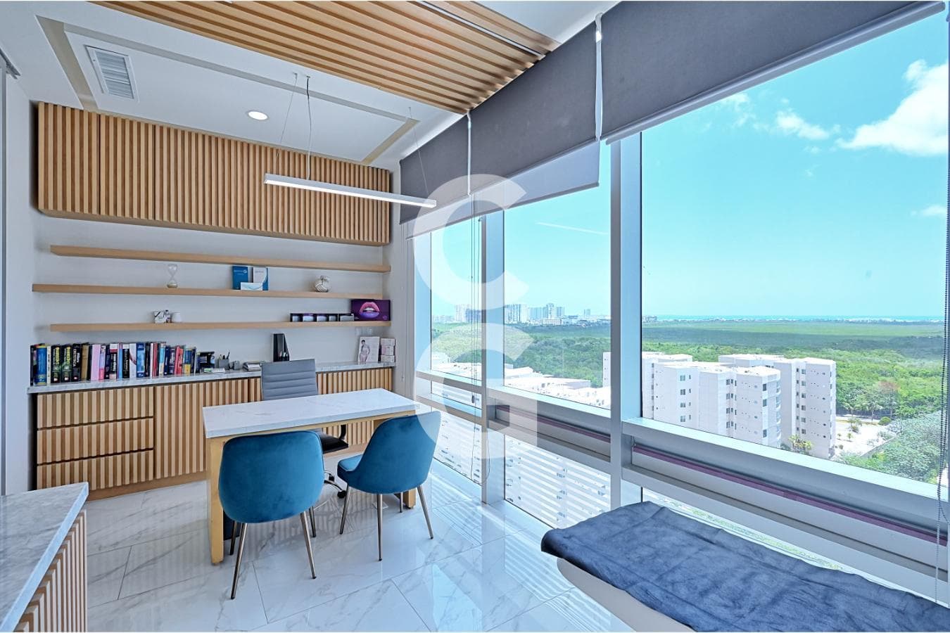 Office for Rent in Cancún at Corporativo Kun on Av. Bonampak and 3 Privados