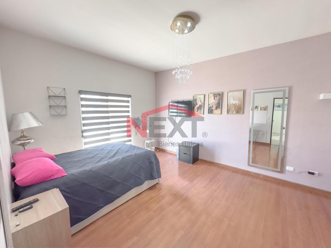 HOUSE FOR SALE IN THE VALLE DEL LAGO RESIDENTIAL COMPLEX