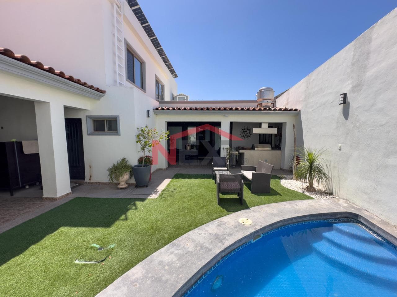 HOUSE FOR SALE IN THE VALLE DEL LAGO RESIDENTIAL COMPLEX