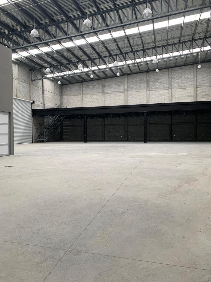 Commercial warehouse in Arteaga Centro
