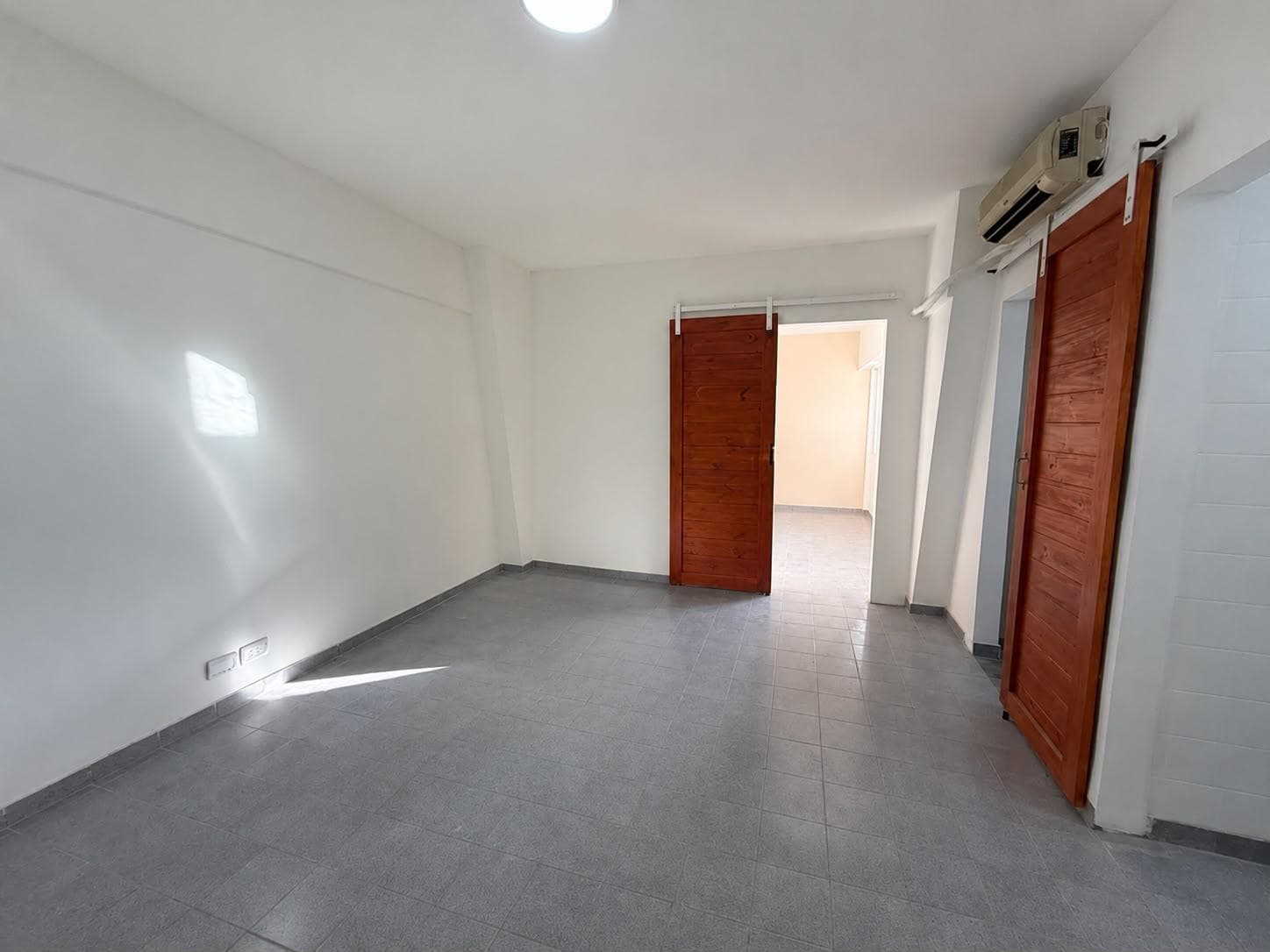 2-ROOM APARTMENT FOR SALE IN MONSERRAT—QUALIFIES FOR MORTGAGE FINANCING