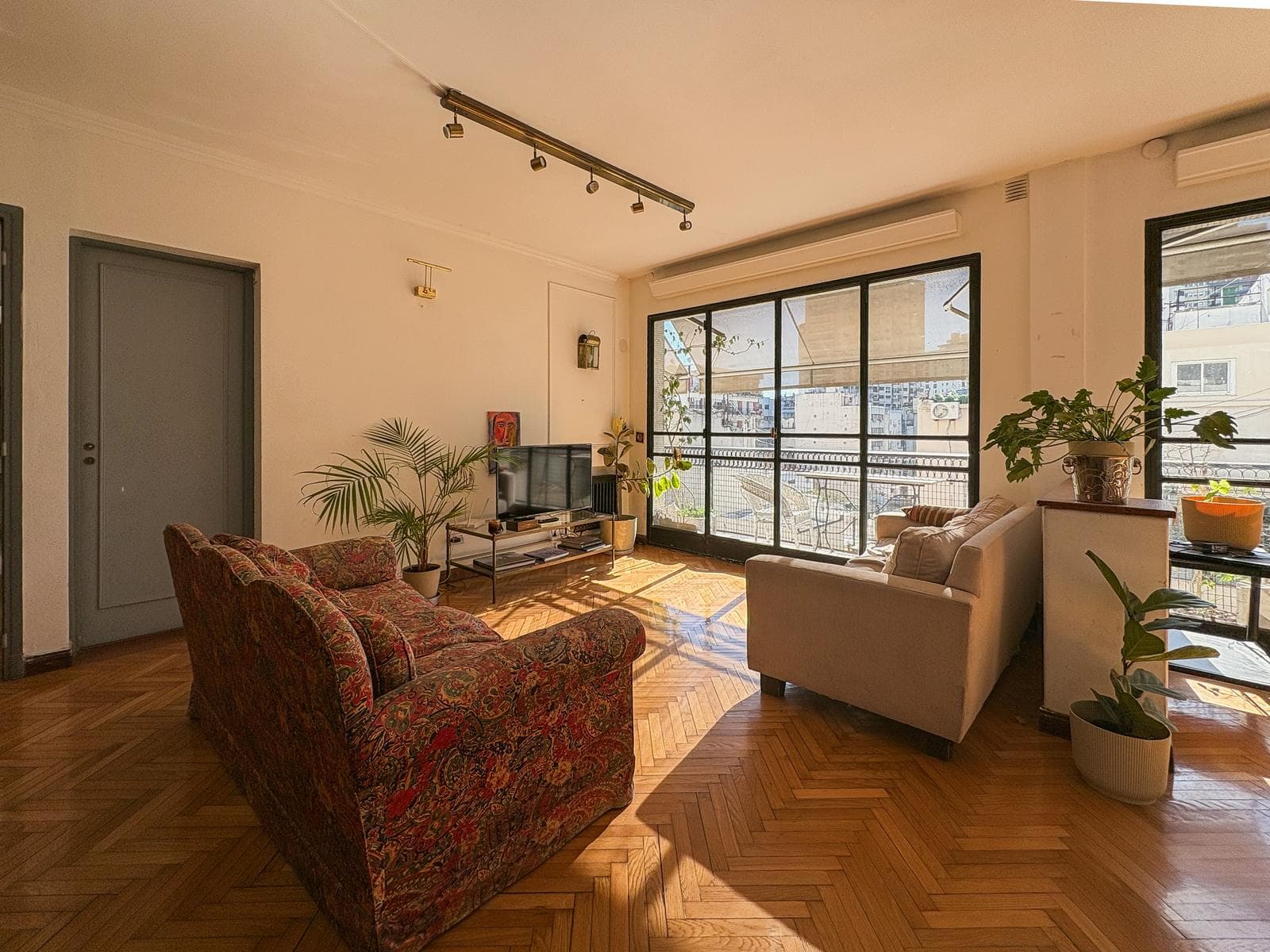 4-Bedroom Apartment for Sale with Balcony and Garage, 800 Juncal Street, Plaza San Martín