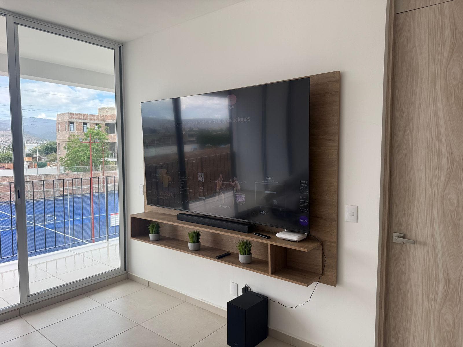 New, Furnished 1-Bedroom Apartment in Árbole Garden