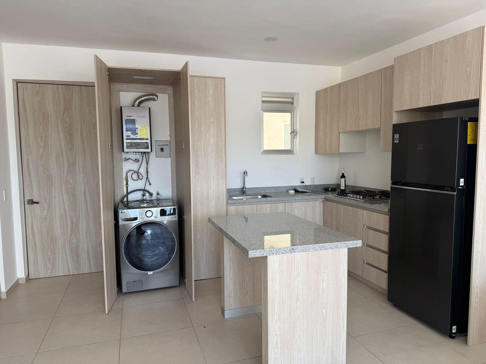 New, Furnished 1-Bedroom Apartment in Árbole Garden