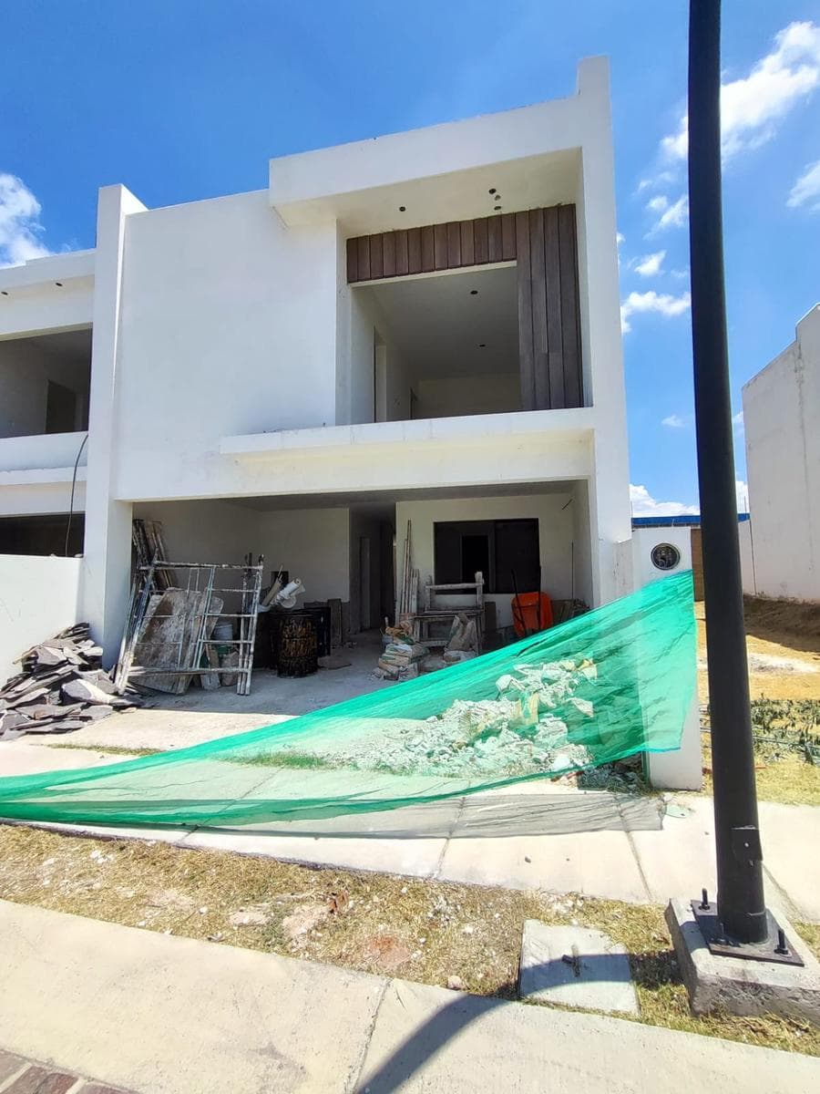 Pre-Sale House in Majorca with 4 Bedrooms, One on the Ground Floor, and a Roof Garden