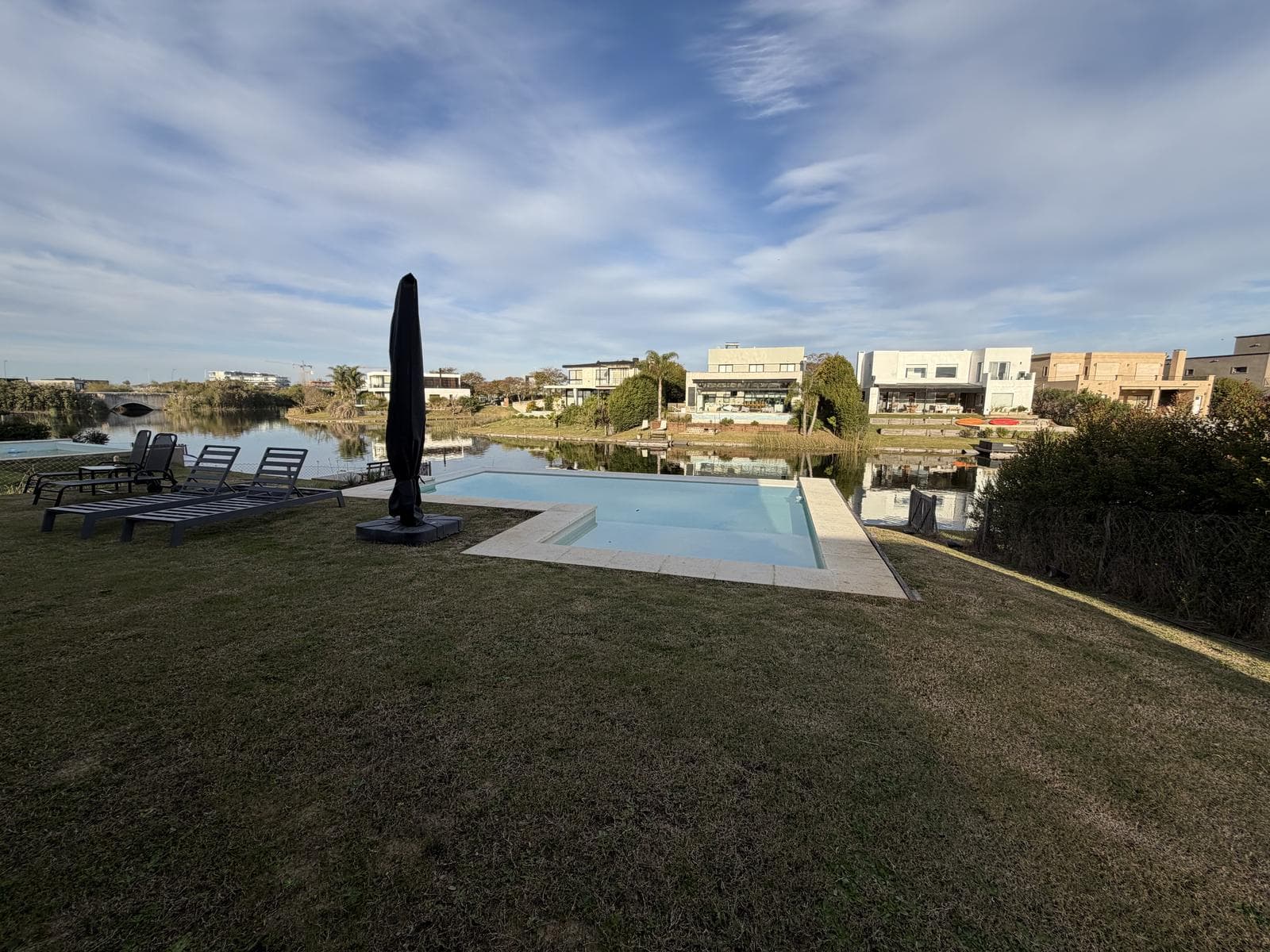 House for Sale Near the Lagoon in Ceibos - Puertos del Lago