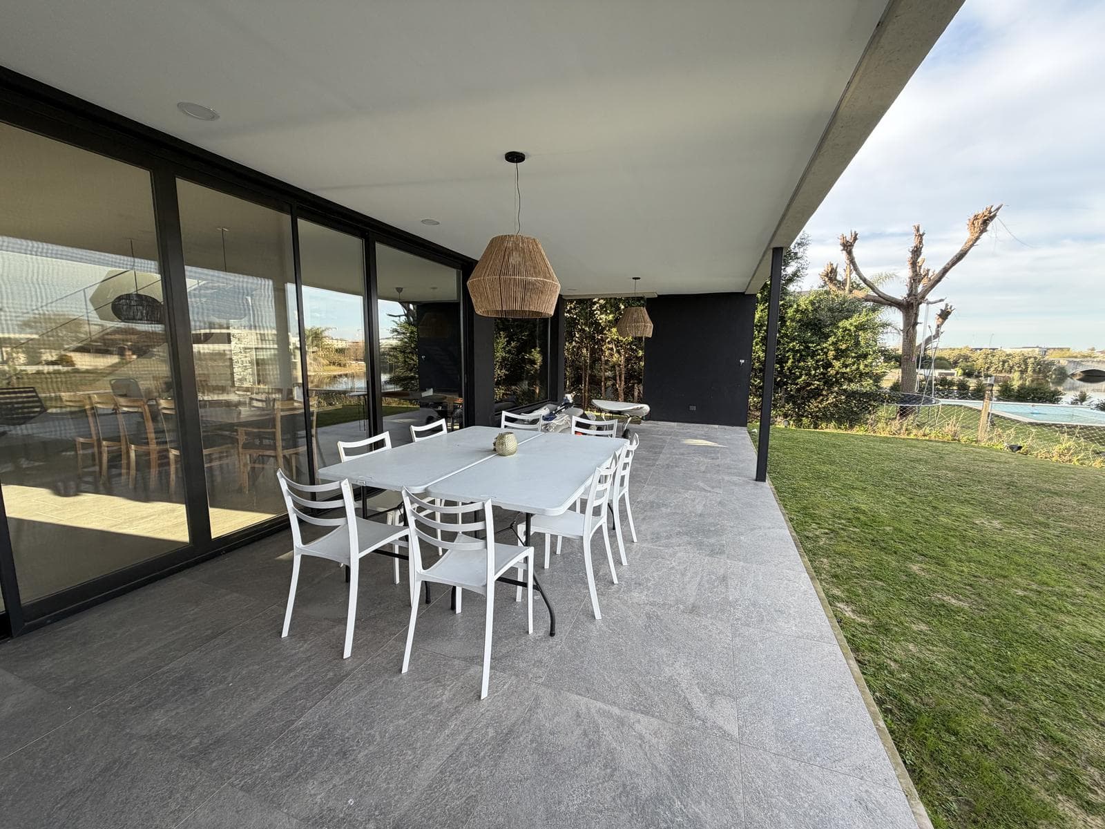 House for Sale Near the Lagoon in Ceibos - Puertos del Lago