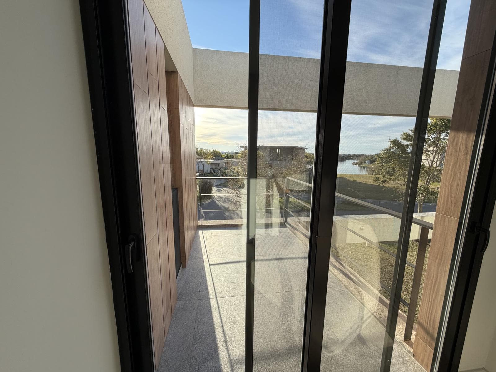 House for Sale Near the Lagoon in Ceibos - Puertos del Lago