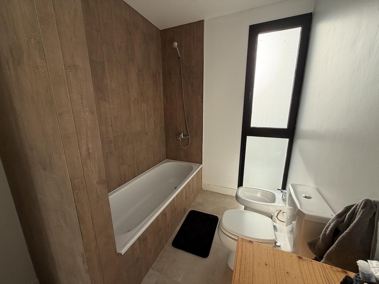 House for Sale Near the Lagoon in Ceibos - Puertos del Lago