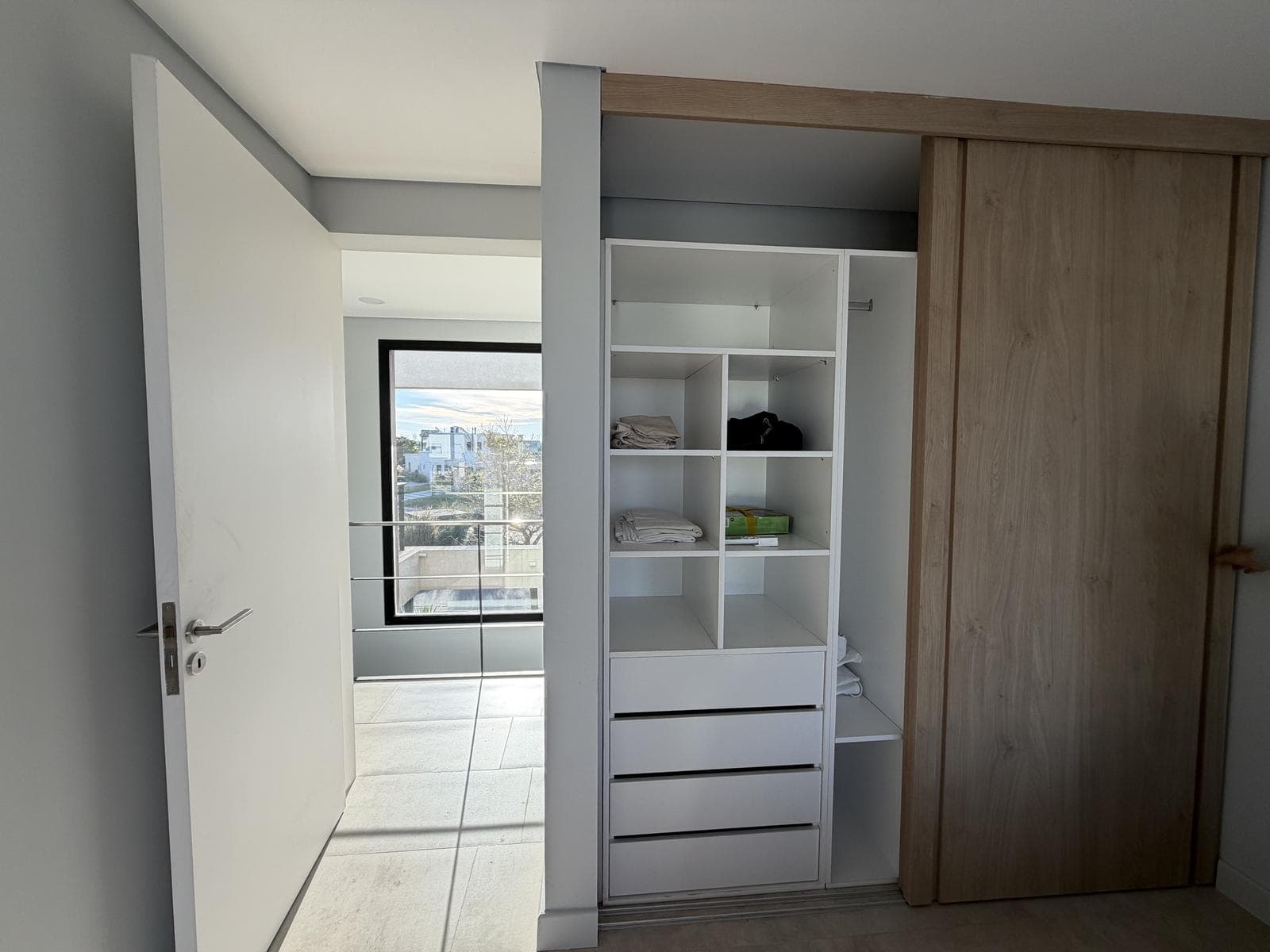 House for Sale Near the Lagoon in Ceibos - Puertos del Lago