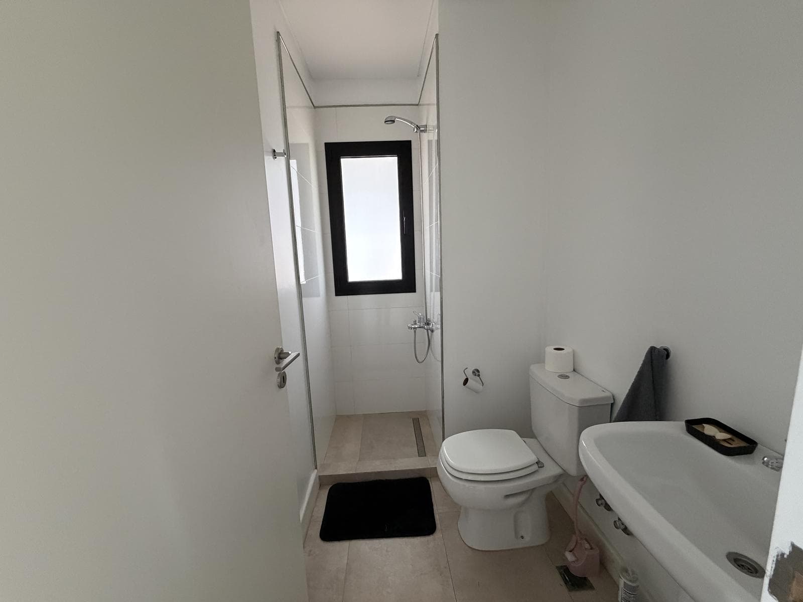 House for Sale Near the Lagoon in Ceibos - Puertos del Lago