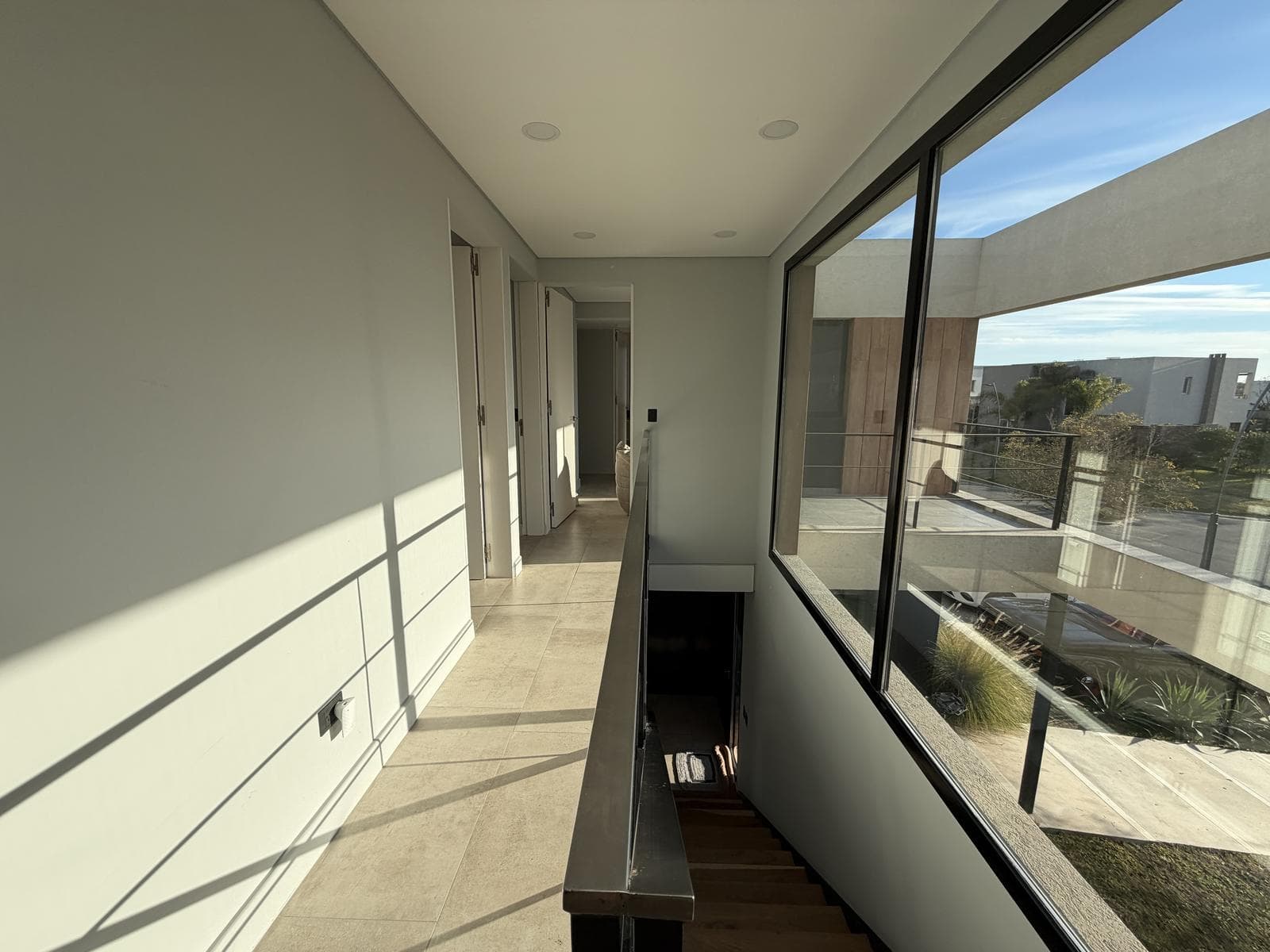 House for Sale Near the Lagoon in Ceibos - Puertos del Lago