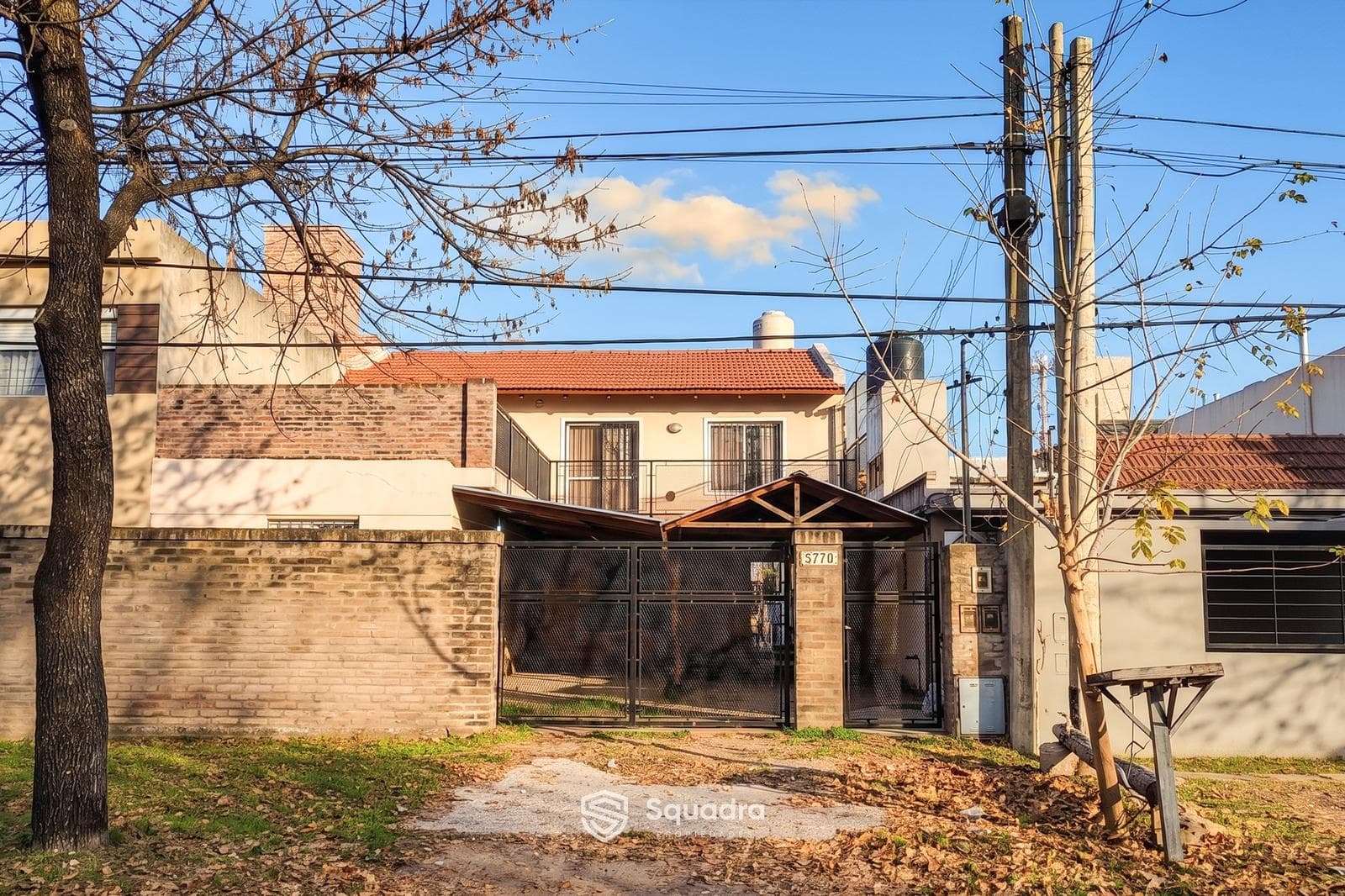 FOR SALE | TRADE - 4-bedroom house, two homes on the same lot - Fisherton R, Rosario.