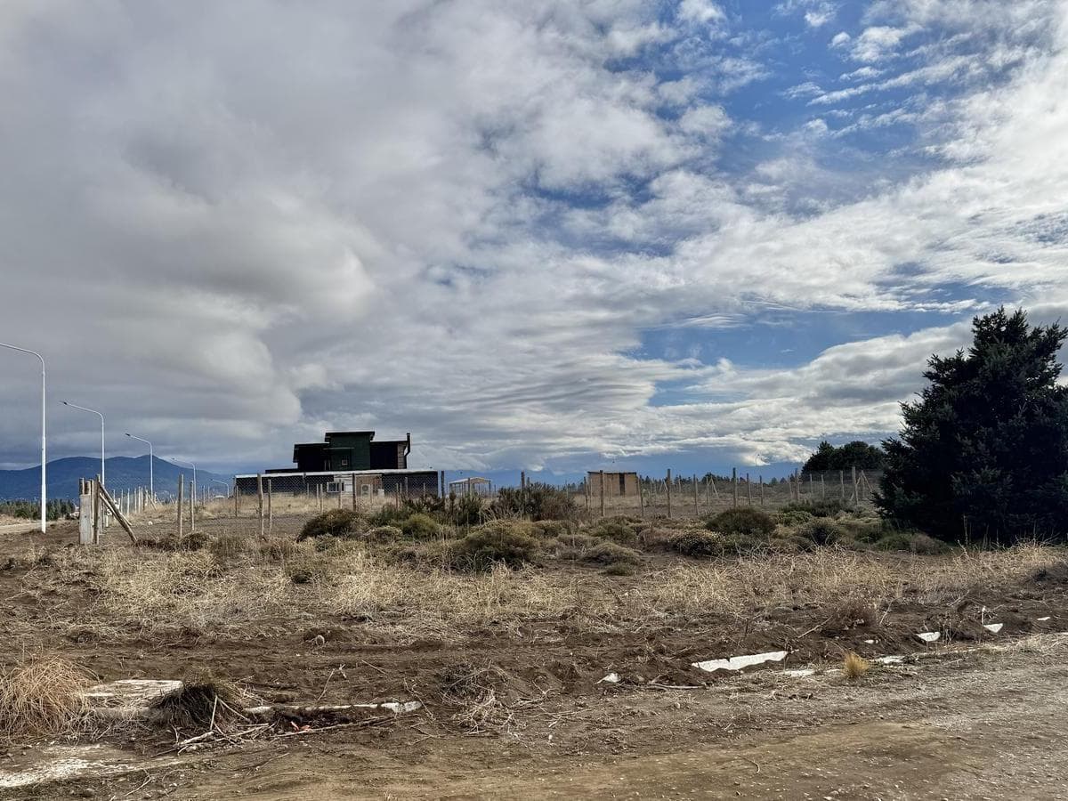 Land for Sale in Coirones