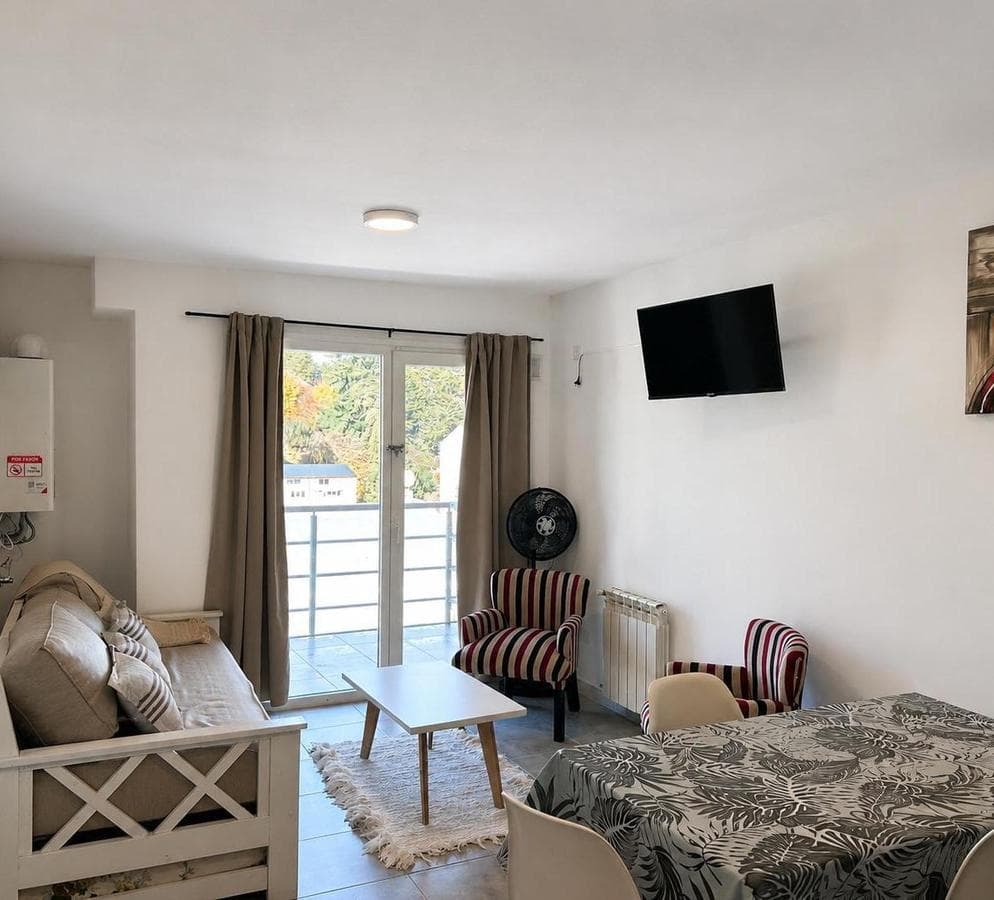 Central 2-room apartment suitable for tourists