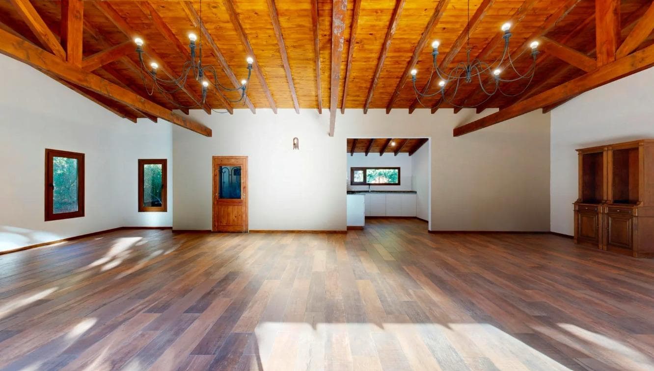 HOUSE IN VILLA LAGO GUTIERREZ ON A 2,500 m² LOT