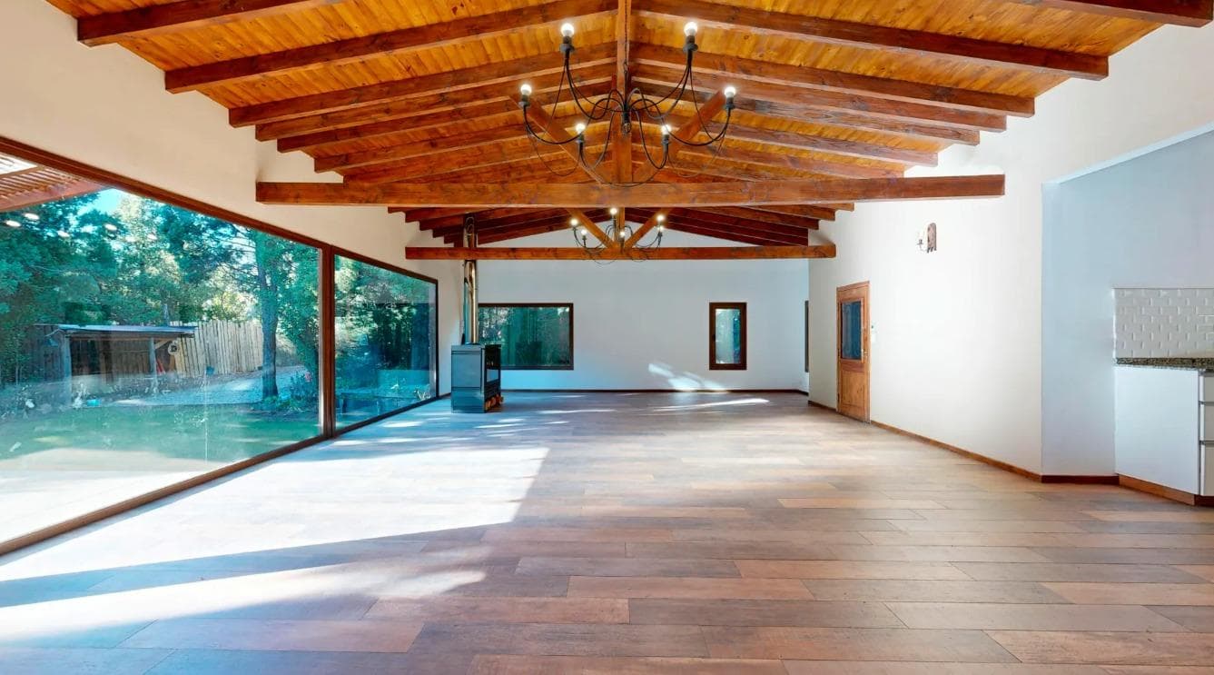 HOUSE IN VILLA LAGO GUTIERREZ ON A 2,500 m² LOT