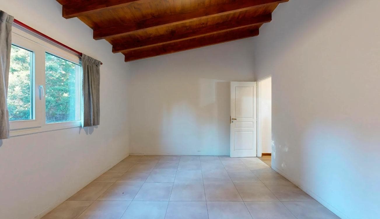 HOUSE IN VILLA LAGO GUTIERREZ ON A 2,500 m² LOT