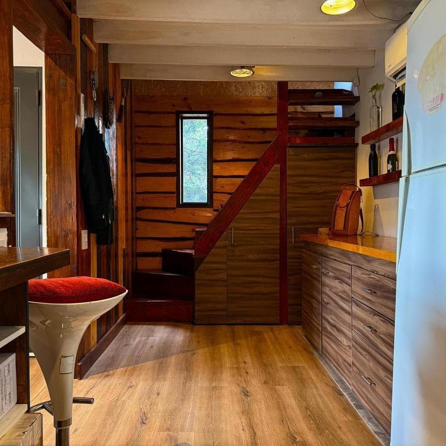 House and Studio Apartment in Melipal II