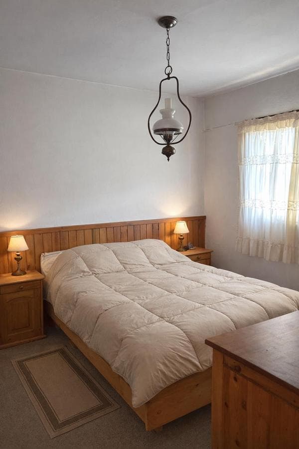 HOUSE ON BUSTILLO | COMMERCIAL PROPERTY