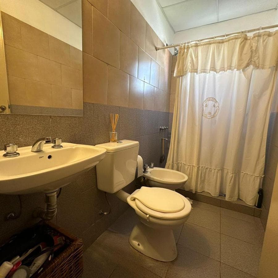 3-Bedroom, Credit-Qualified House with a Garden