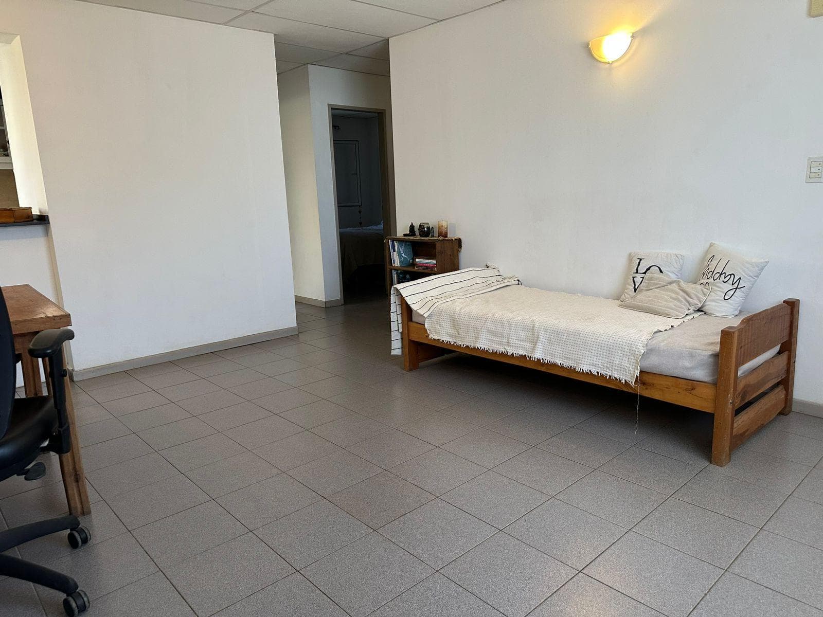 3-Bedroom, Credit-Qualified House with a Garden