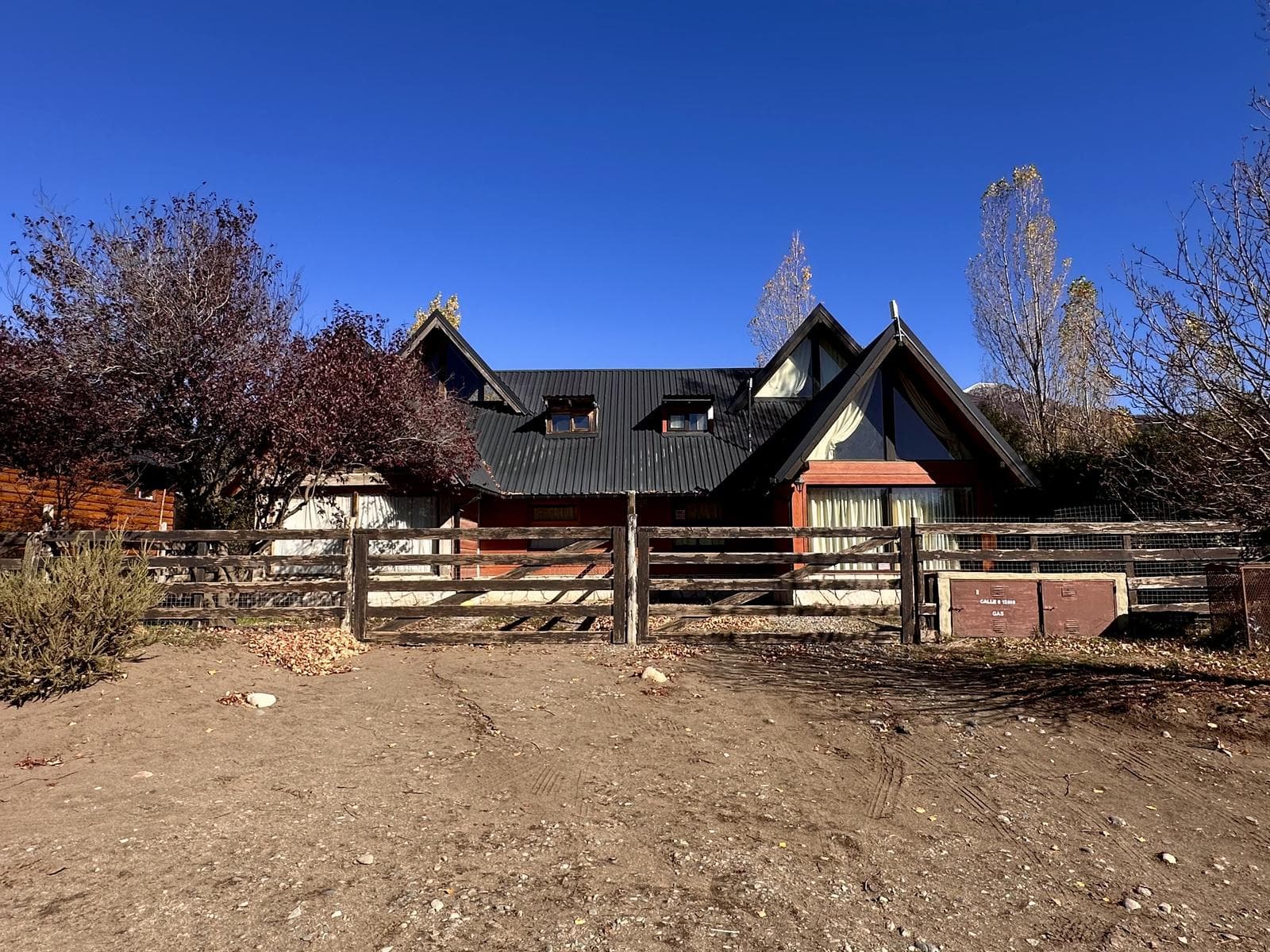 House and cabins for sale
