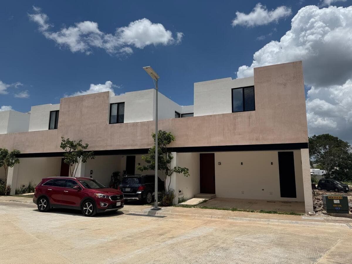 House north of Mérida, Conkal, Yucatán