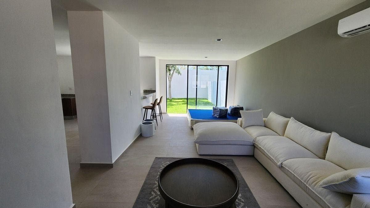 House with easy access to the ring road via Gran Santa Fe, Caucel, Mérida
