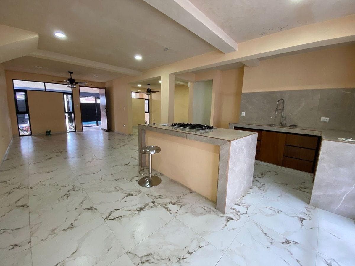 Four-bedroom house in San Vicente Oriente, Mérida