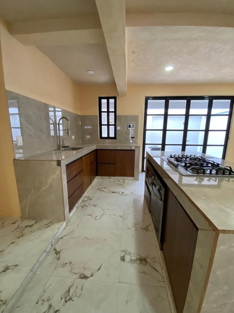 Four-bedroom house in San Vicente Oriente, Mérida