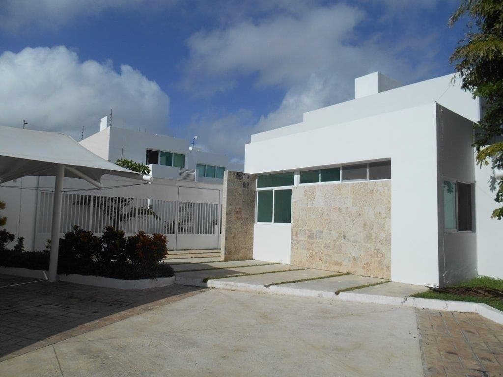 Townhouse in NORTH SAN RAMON, within the Mérida ring road