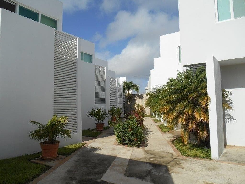 Townhouse in NORTH SAN RAMON, within the Mérida ring road
