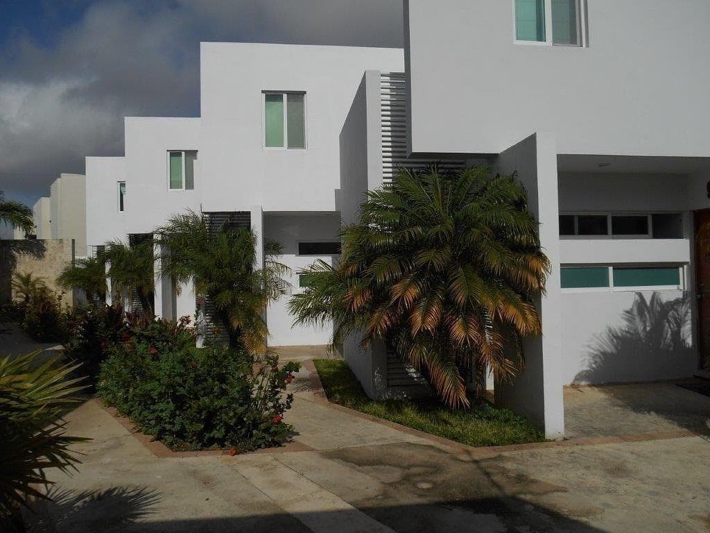 Townhouse in NORTH SAN RAMON, within the Mérida ring road