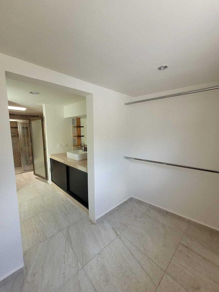 House located in a gated community in Los Pinos, Mérida