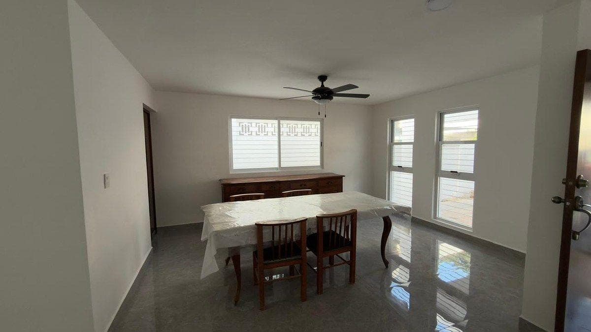 HOUSE IN THE VISTA ALEGRE NEIGHBORHOOD—JUST REMODELED!!!