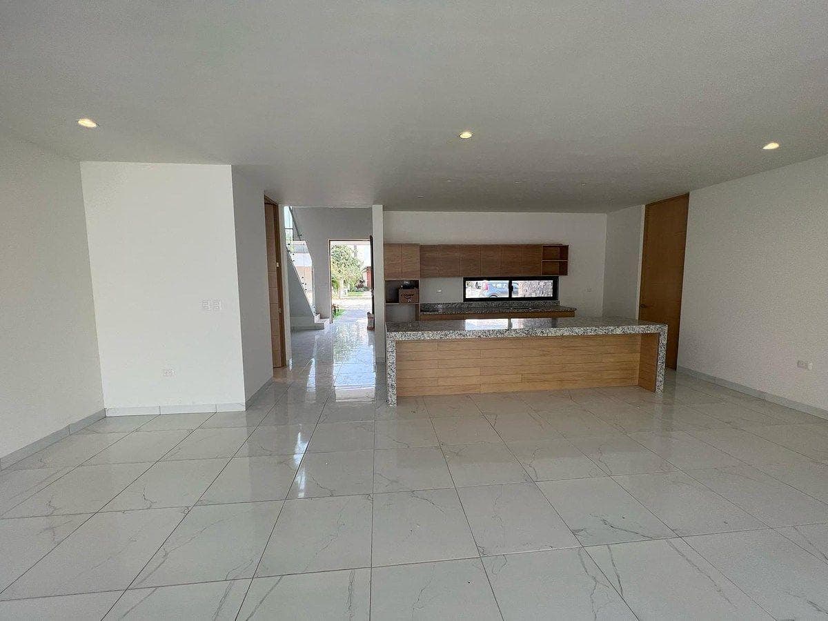 House in a gated community in Cholul, north of Mérida