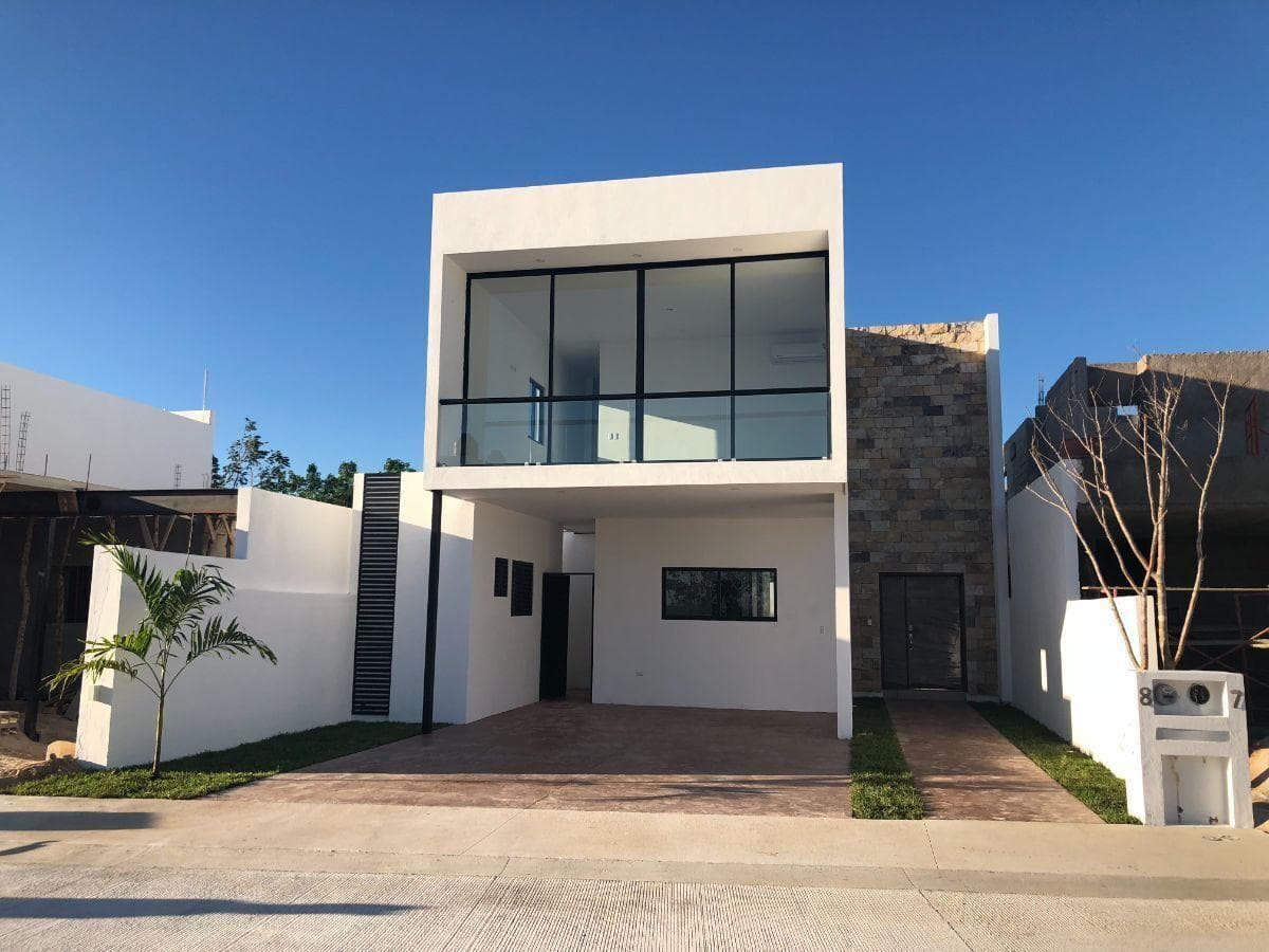 House north of Mérida, Cholul