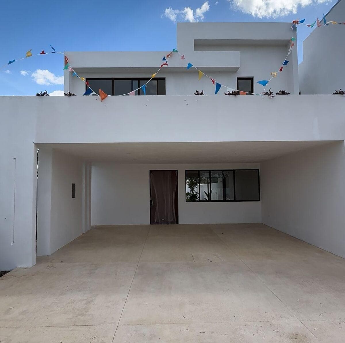 House north of Mérida, in Conkal, on a private street