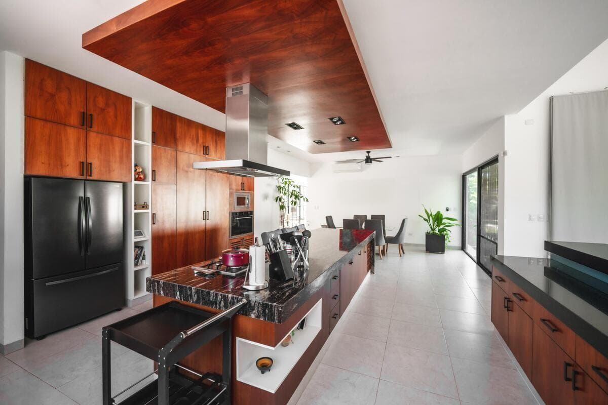 Single-story house with a SPACIOUS YARD and FULLY EQUIPPED in Cholul