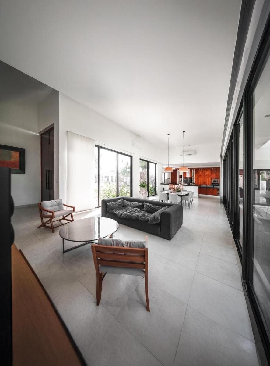 Single-story house with a SPACIOUS YARD and FULLY EQUIPPED in Cholul