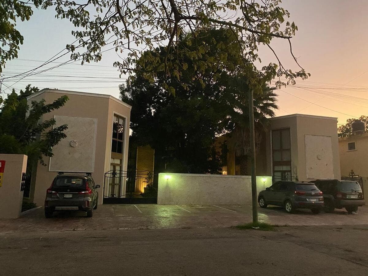 4-Bedroom Apartment for Rent on García Ginerés Street
